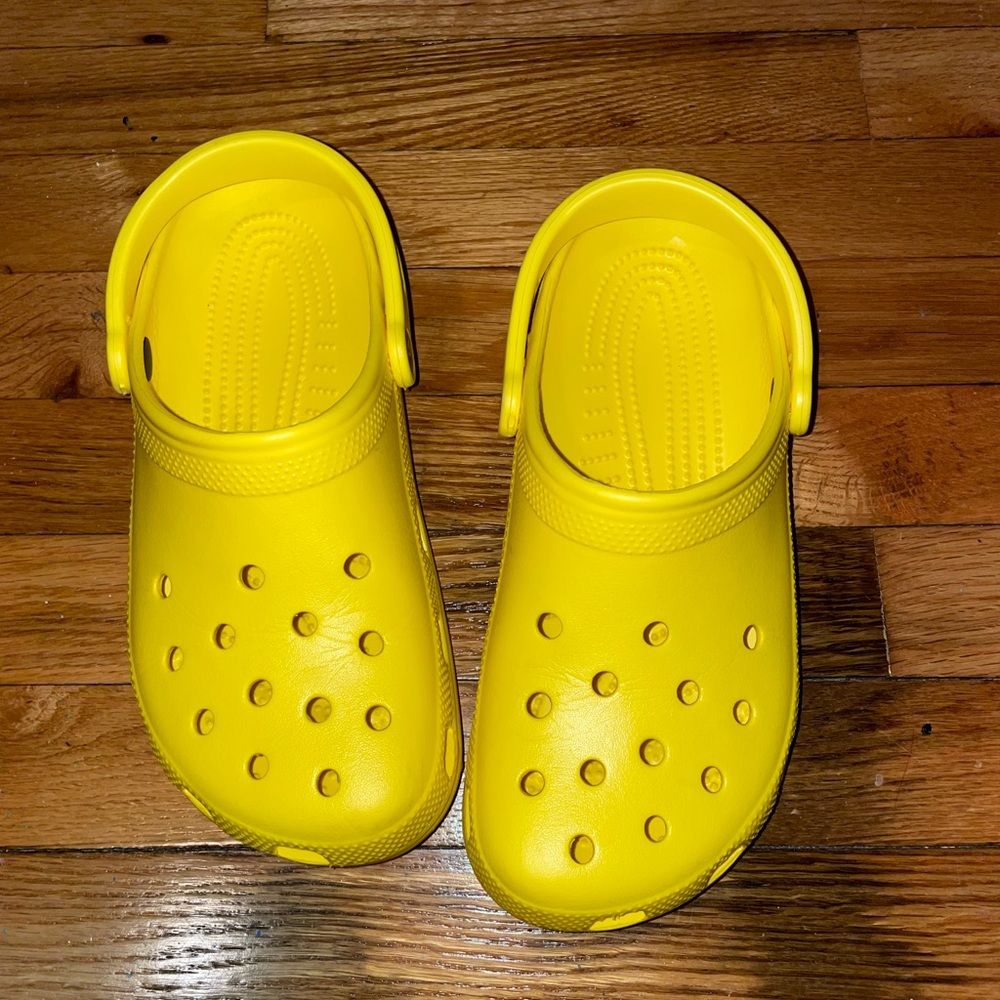 Crocs yellow M:7 W:9